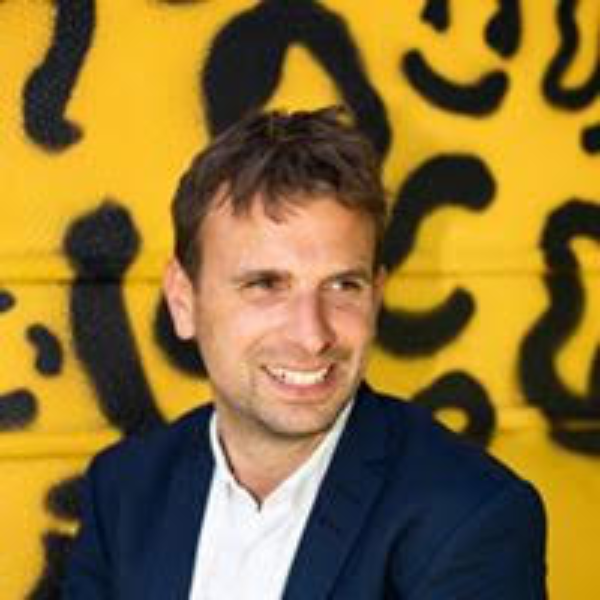 Fhv. formand for Trivselskommissionen og forstander på Krogerup Højskole, Rasmus